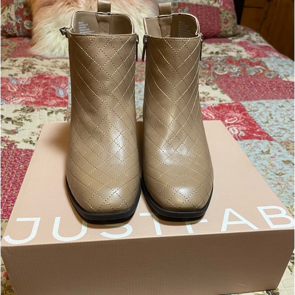 Nice ladies boots - Picture 1 of 3